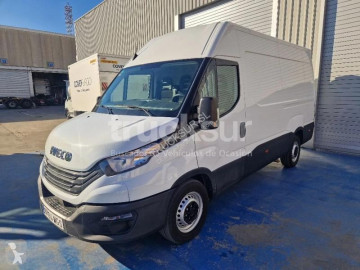 Iveco DAILY 35S16 12M3 van