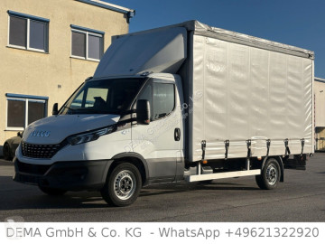 Iveco curtainside van