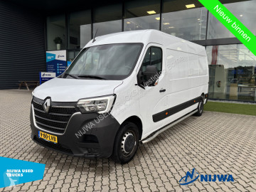 Renault cargo van
