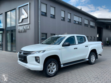 MitsubishiL 200