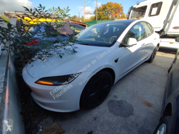 Tesla Model 3 TESLA