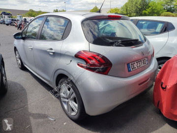 PeugeotE-208