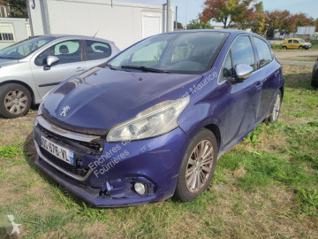 PeugeotE-208
