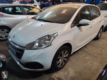 PeugeotE-208