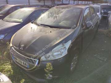 PeugeotE-208