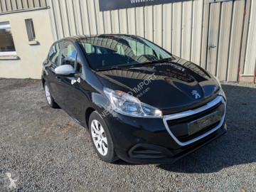 PeugeotE-208