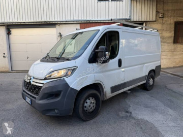 Citroën mid-size van