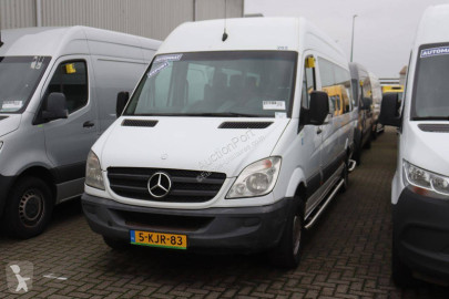 Bestelauto Mercedes