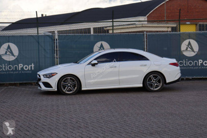 Sedan Mercedes