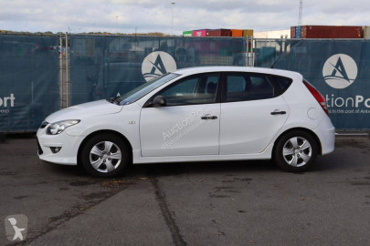 Hyundaii30
