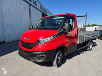 Con volquete estándar Iveco