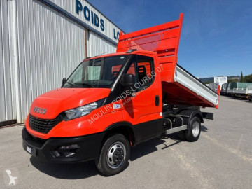 Con volquete estándar Iveco