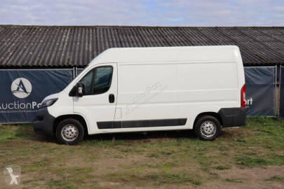 Lange bestelwagen Peugeot