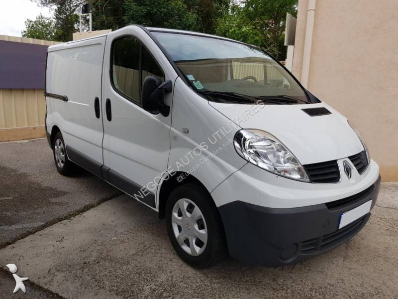 Positive trailer body refrigerated van used Renault Trafic 2,0L