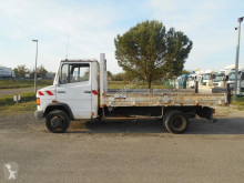 Utilitaire benne standard Mercedes Non spécifié