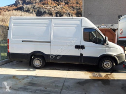 Iveco Daily 35S14 fourgon utilitaire occasion