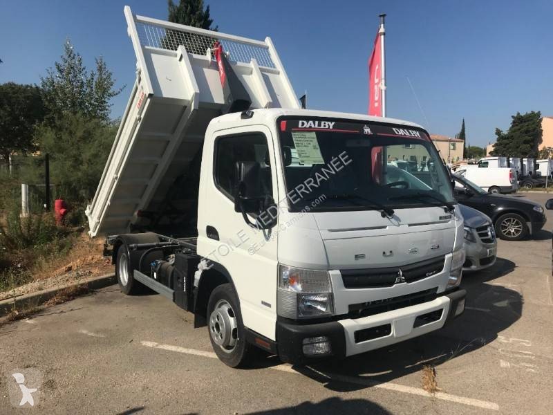 Voir les photos Véhicule utilitaire Fuso Canter
