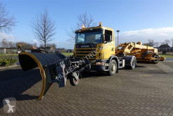 Maquinaria vial camión barredora Scania R124.400 RUNWAY AIRPORT SWEEPER FLUGHAFEN SCHNEERÄUMFAHRZEUG