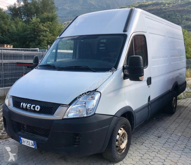 2011 cargo van