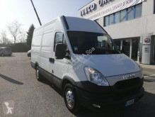 Fourgon utilitaire occasion Iveco Daily 35S15