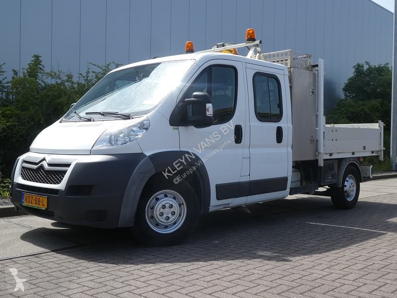 Voir les photos Véhicule utilitaire Citroën Jumper 2.2 hdi 435 dcab.