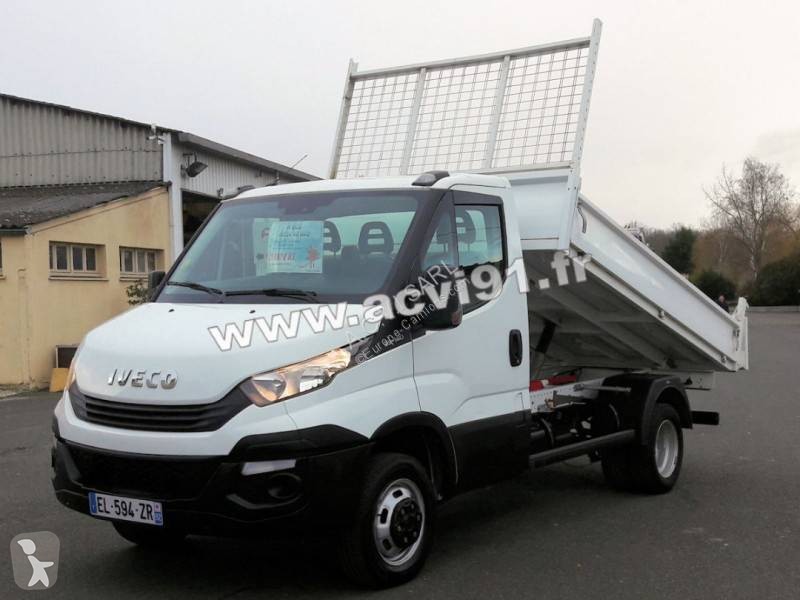 Voir les photos Véhicule utilitaire Iveco Daily 35C14