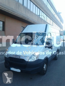Fourgon utilitaire occasion Iveco 35 S13 10,8 M3