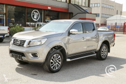 Nissan voiture pick up occasion