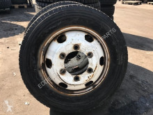 Furgoneta Michelin 205-75R 17.5 repuestos neumáticos usada