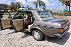 Voiture Mercedes 300CE