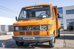 Utilitaire plateau Mercedes 408D