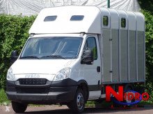Van à chevaux Iveco Daily Horse truck IFOR WILLIAMS Camera Airco