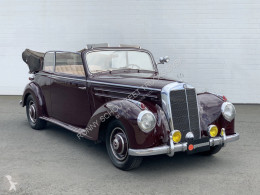Voiture berline Mercedes 220 B Cabriolet W187 B Cabriolet W187