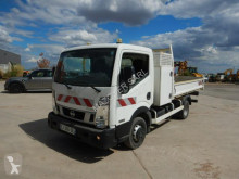 Utilitaire benne standard Nissan Cabstar