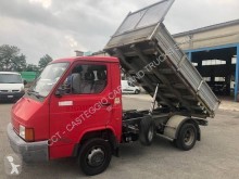Devirmeli araç üç yönlü damperli kamyon Nissan Trade 35