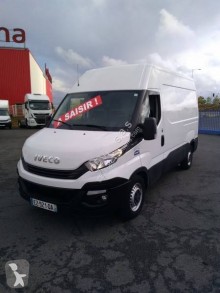 Fourgon utilitaire Iveco Daily 35S14