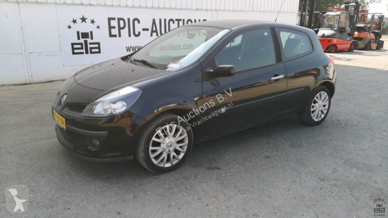 Voiture Renault Clio 1 6 Privilege Essence Occasion N 5242696