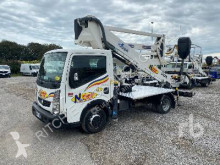 Furgoneta plataforma elevadora sobre camión usada Renault Maxity