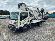 Furgoneta Nissan Cabstar plataforma elevadora sobre camión usada