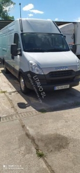 Iveco Daily 35S13V fourgon utilitaire occasion
