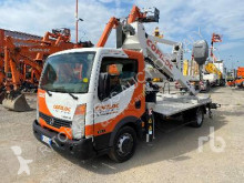 Furgoneta Nissan Cabstar plataforma elevadora sobre camión usada