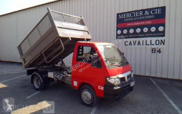 Véhicule utilitaire Piaggio porteur