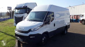 Fourgon utilitaire occasion Iveco Daily 35C14V