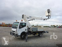 Furgoneta plataforma elevadora sobre camión Renault Maxity