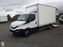 Veicolo commerciale cassonato grande volume Iveco Daily 35C16