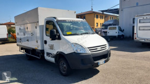 Dostawcza chłodnia izoterma Iveco Daily 35C12