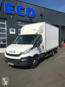 Utilitaire caisse grand volume Iveco Daily 35C16