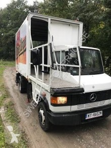 Utilitaire Mercedes 711 TD