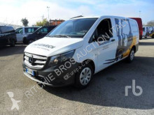 Véhicule utilitaire Mercedes Vito