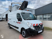 Furgoneta plataforma elevadora sobre camión Renault Master 125 DCI